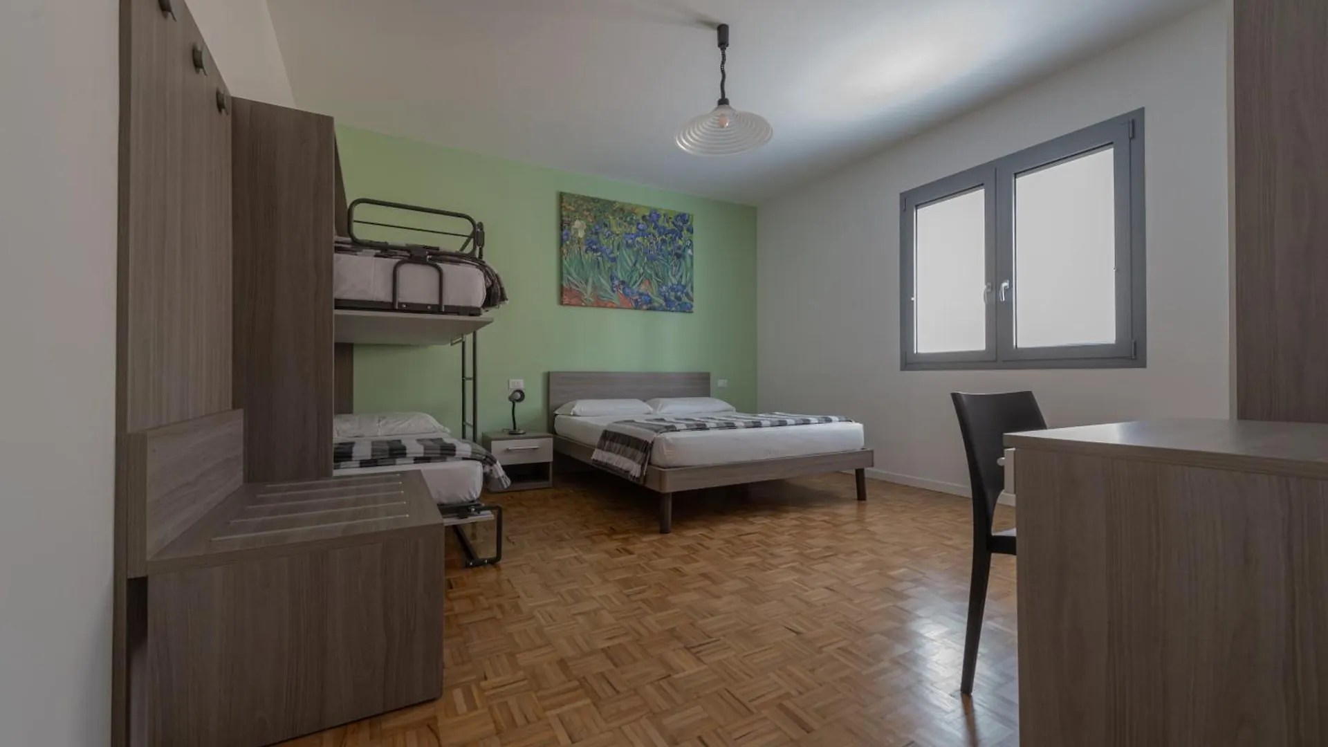 Marconi House Otel Mestre 0*,