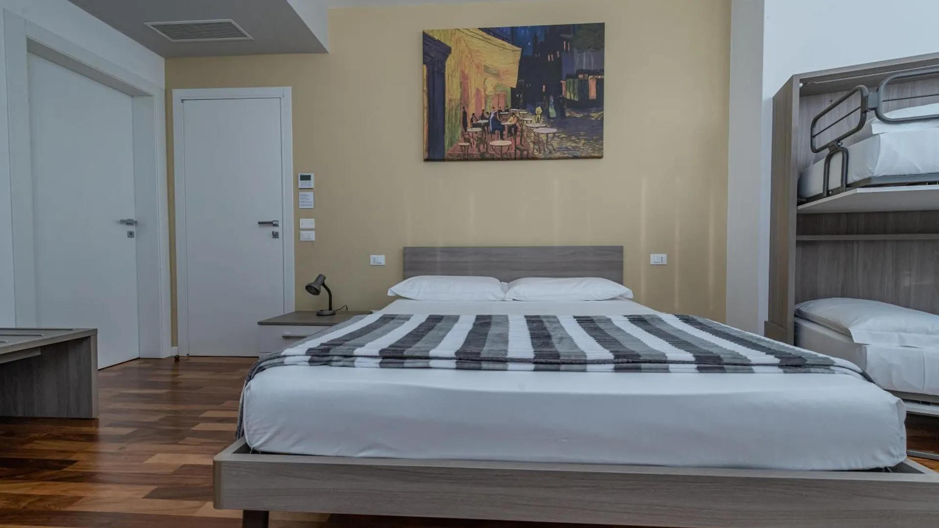 Marconi House Otel Mestre İtalya