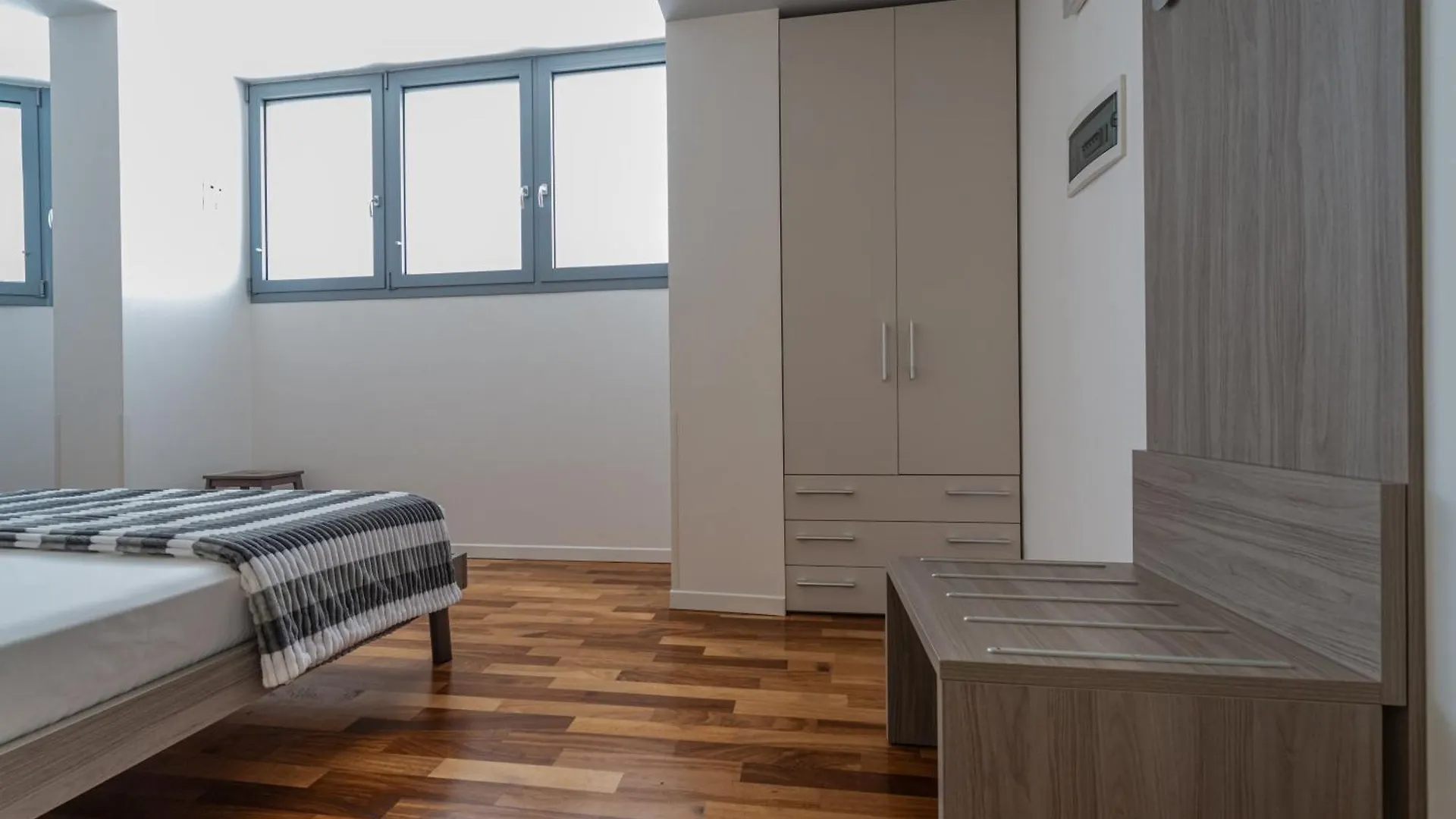 Marconi House Otel Mestre İtalya
